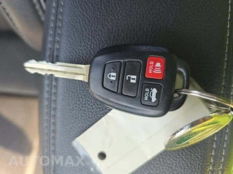 2015 Toyota Corolla S Plus – miniatura 8