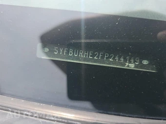 2015 Toyota Corolla S Plus – miniatura 11