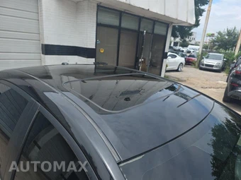 2015 Toyota Corolla S Plus – miniatura 15
