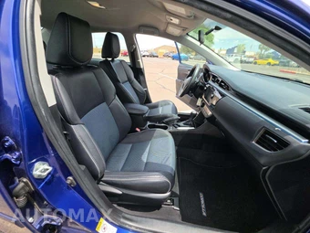2015 Toyota Corolla S Plus – miniatura 18