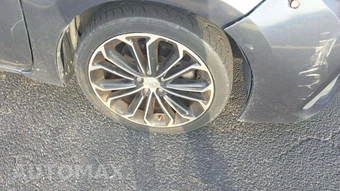 2015 Toyota Corolla S Plus – miniatura 33