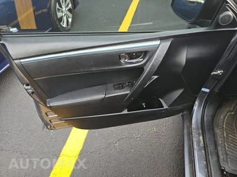 2015 Toyota Corolla S Plus – miniatura 9