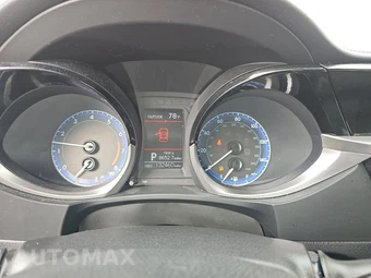 2015 Toyota Corolla S Plus - miniatura 12