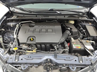 2015 Toyota Corolla S Plus – miniatura 15