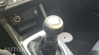 2015 Toyota Corolla S Plus – miniatura 23