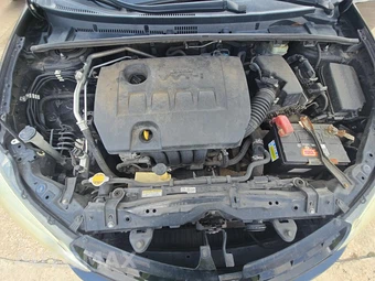 2015 Toyota Corolla S Plus – miniatura 30