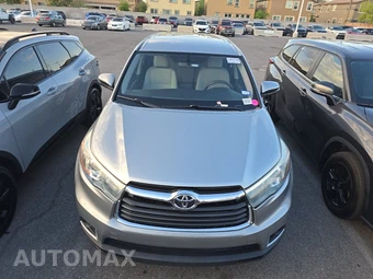 2015 Toyota Highlander LE – miniatura 2
