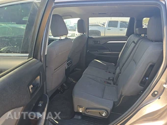2015 Toyota Highlander LE – miniatura 13