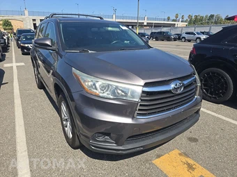 2015 Toyota Highlander LE – miniatura 3