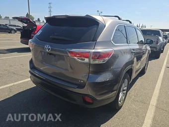 2015 Toyota Highlander LE – miniatura 4