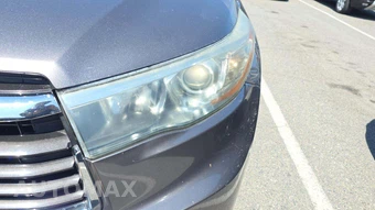 2015 Toyota Highlander LE – miniatura 44