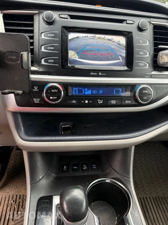 2015 Toyota Highlander LE Plus - miniatura 27