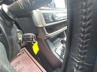2015 Toyota Highlander LE Plus – miniatura 8