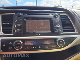 2015 Toyota Highlander LE Plus – miniatura 10