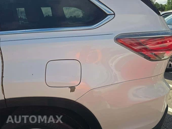 2015 Toyota Highlander LE Plus – miniatura 25
