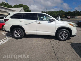 2015 Toyota Highlander LE Plus – miniatura 4