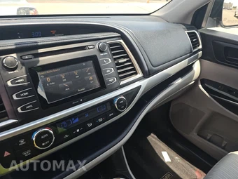 2015 Toyota Highlander LE Plus – miniatura 11
