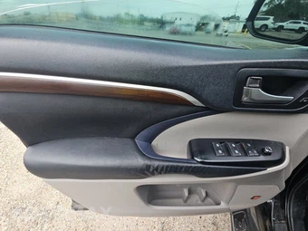 2015 Toyota Highlander Limited – miniatura 9