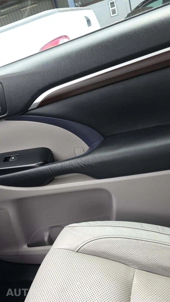 2015 Toyota Highlander Limited Platinum - miniatura 22