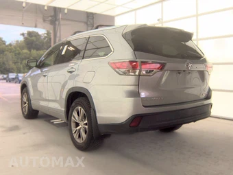 2015 Toyota Highlander XLE – miniatura 6