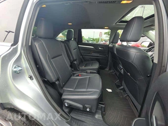 2015 Toyota Highlander XLE – miniatura 17