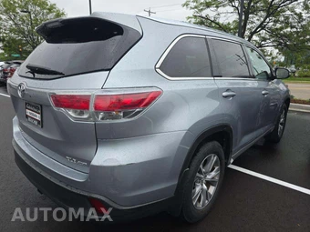 2015 Toyota Highlander XLE – miniatura 3
