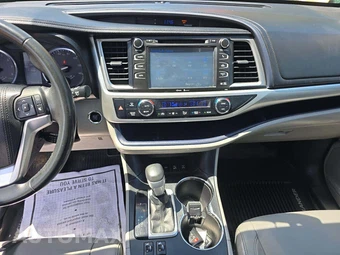 2015 Toyota Highlander XLE – miniatura 10