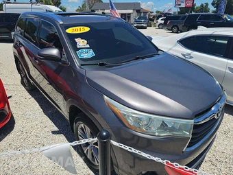 2015 Toyota Highlander XLE – miniatura 4