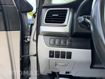 2015 Toyota Highlander XLE – miniatura 10
