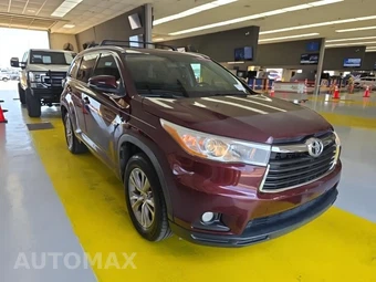 2015 Toyota Highlander XLE – miniatura 3