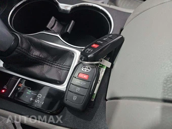 2015 Toyota Highlander XLE - miniatura 8