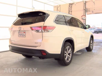 2015 Toyota Highlander XLE - miniatura 4