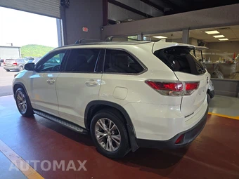 2015 Toyota Highlander XLE – miniatura 6