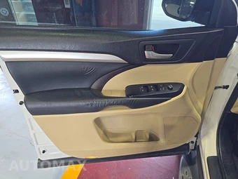 2015 Toyota Highlander XLE – miniatura 9