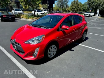 2015 Toyota Prius c One - miniatura 3