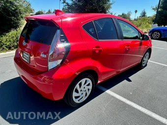 2015 Toyota Prius c One - miniatura 5