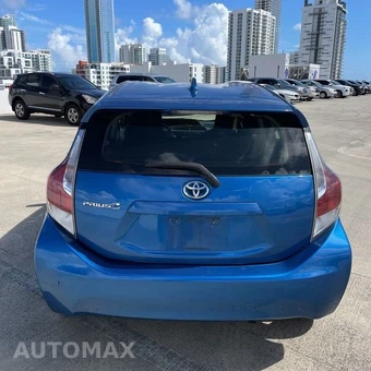 2015 Toyota Prius c One - miniatura 5