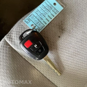 2015 Toyota Prius c One - miniatura 9