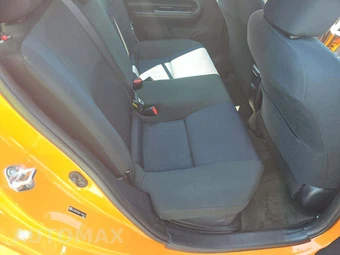 2015 Toyota Prius c Three – miniatura 16
