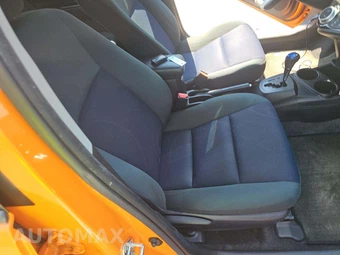 2015 Toyota Prius c Three – miniatura 18