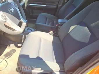 2015 Toyota Prius c Three – miniatura 6