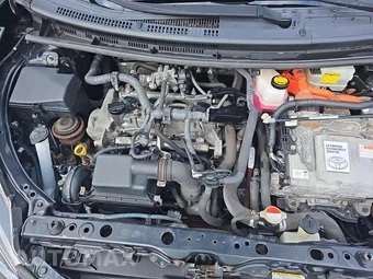 2015 Toyota Prius c Two – miniatura 18