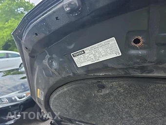 2015 Toyota Prius c Two – miniatura 20