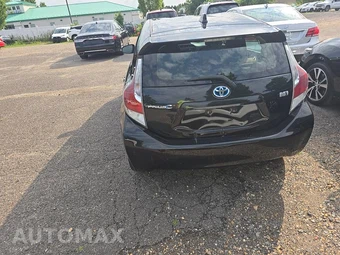 2015 Toyota Prius c Two – miniatura 5