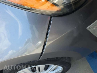 2015 Toyota Prius c Two – miniatura 25