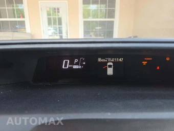 2015 Toyota Prius c Two – miniatura 9