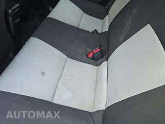 2015 Toyota Prius c Two – miniatura 23