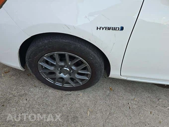 2015 Toyota Prius c Two – miniatura 25