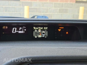 2015 Toyota Prius c Two – miniatura 9