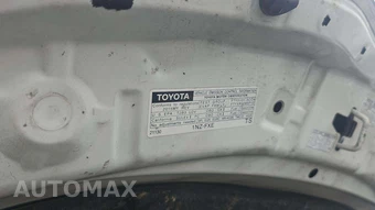 2015 Toyota Prius c Two – miniatura 17